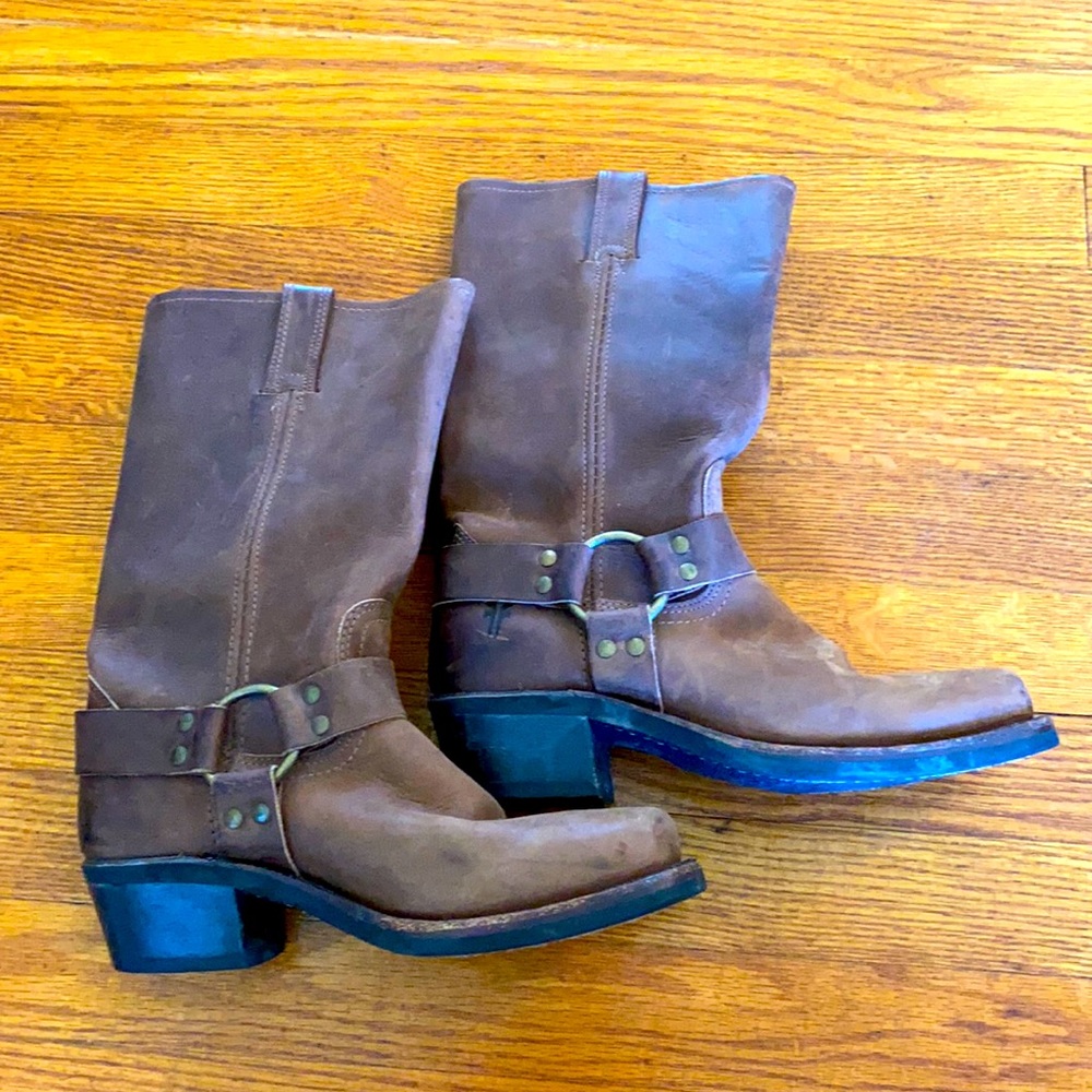 Frye harness boots size 7 M. Lightly worn and in good shape!